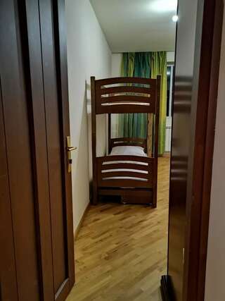 Хостелы Bless Haven Hostel and Tours Ереван Кровать в общем номере для женщин с 4 кроватями-33